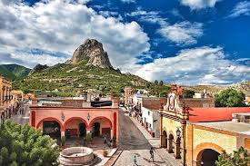 Vineyland and Peña de Bernal - Image 3